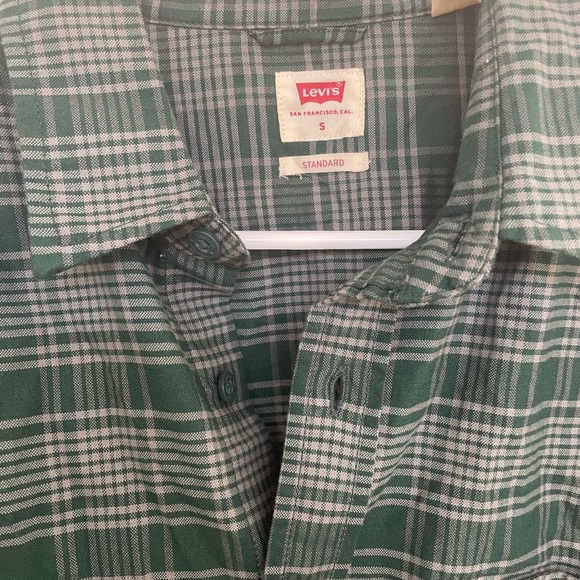 Levi's Vintage Style Men's Green Plaid Shirt Small - Picture 8 of 14